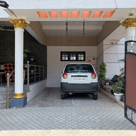 טריואנדרום Nalinam Homestay מראה חיצוני תמונה