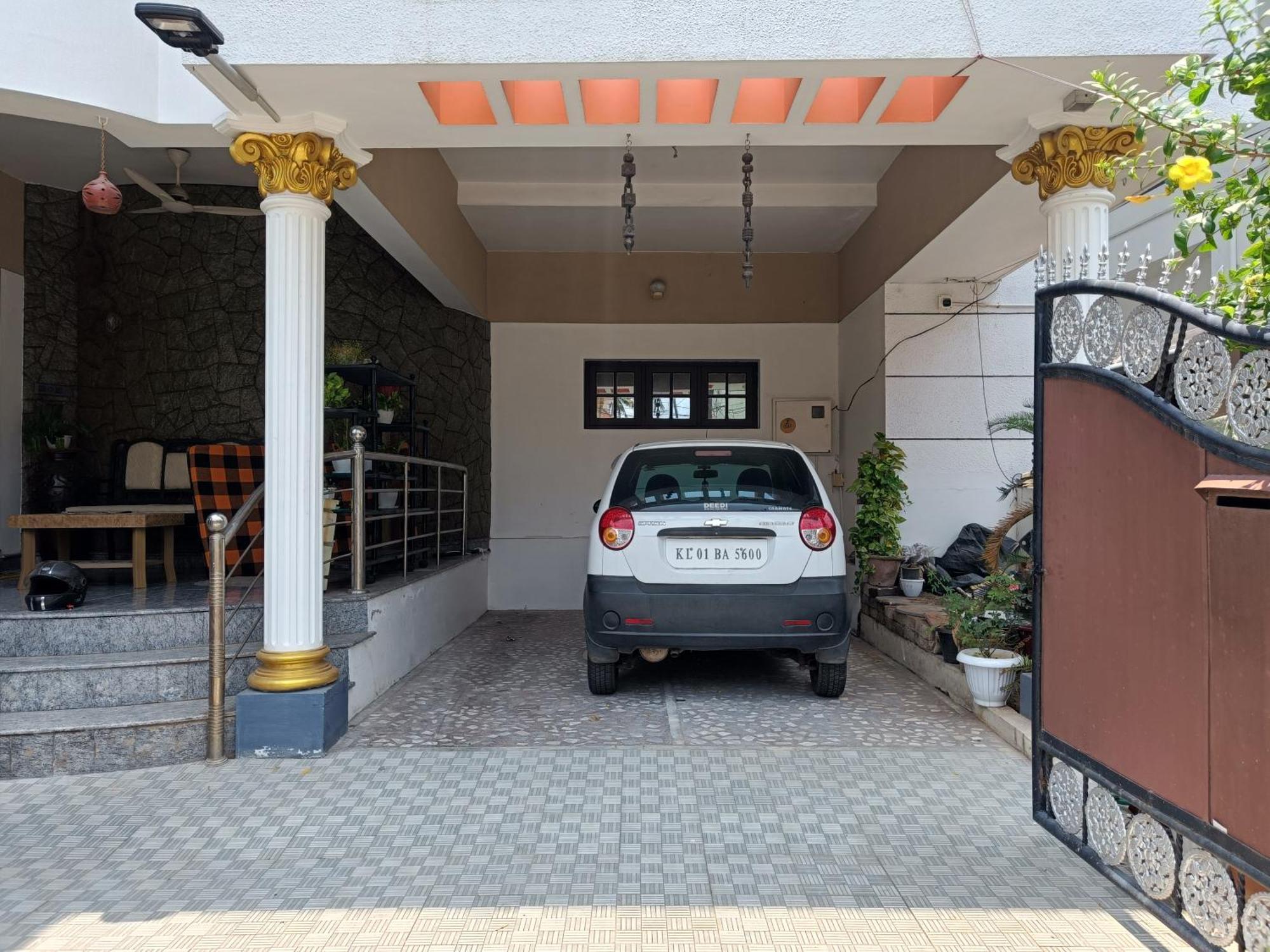 טריואנדרום Nalinam Homestay מראה חיצוני תמונה